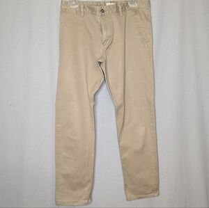 Dockers Men's Chinos in Light Tan
